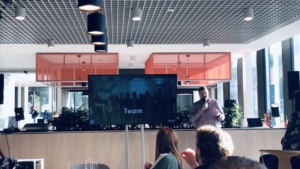 Mike Jeffs - Hark speaking and presenting